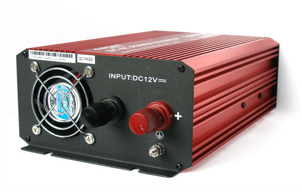 Měnič napětí CARSPA P600 12V/230V 600W čistá sinusovka USB