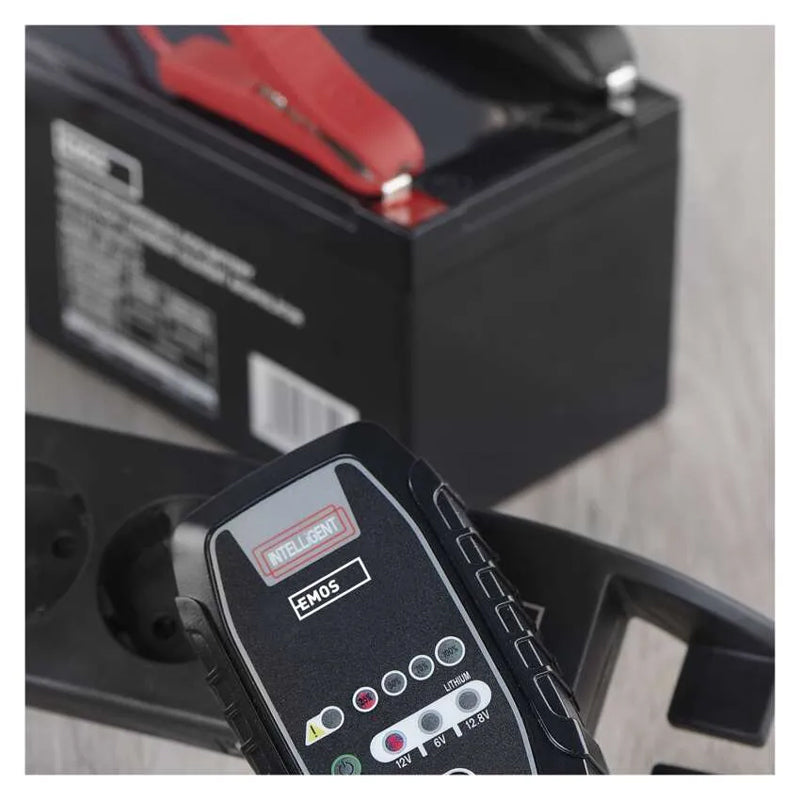 Nabíječka autobaterií EMOS N1015  6/12V 0,8A