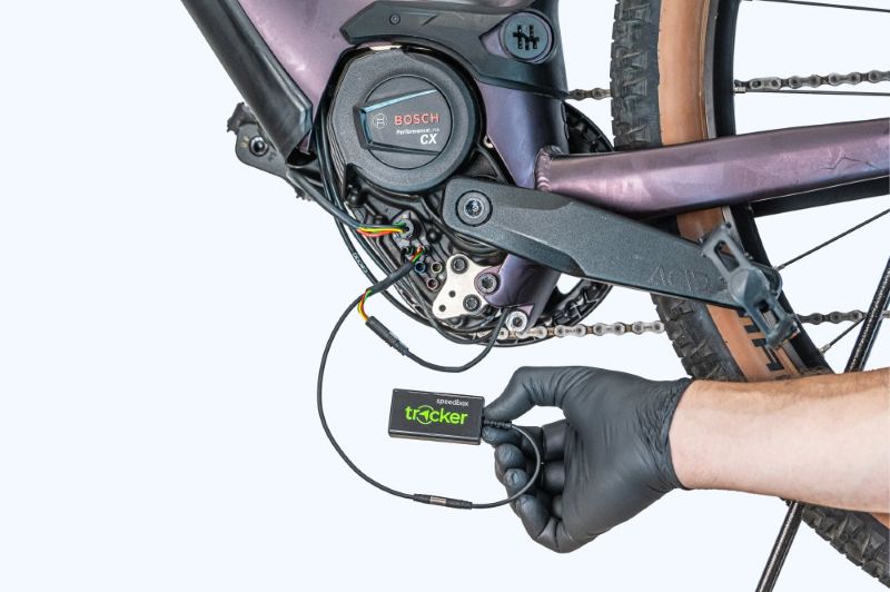 Tracker pro elektrokolo s motory Bosch SpeedBox