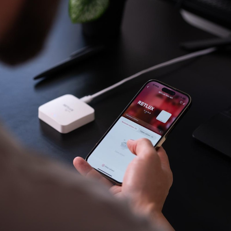 Smart centrální jednotka RETLUX RSH 401 ZigBee