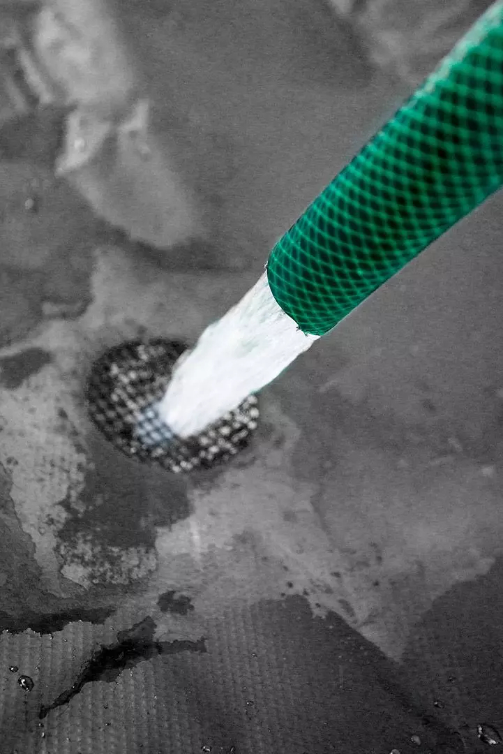 Nádrž na dešťovou vodu NEO TOOLS 15-952 500l