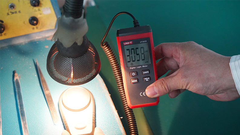 Luxmetr UNI-T  UT383S