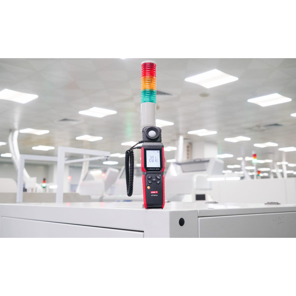Luxmetr UNI-T  UT381A
