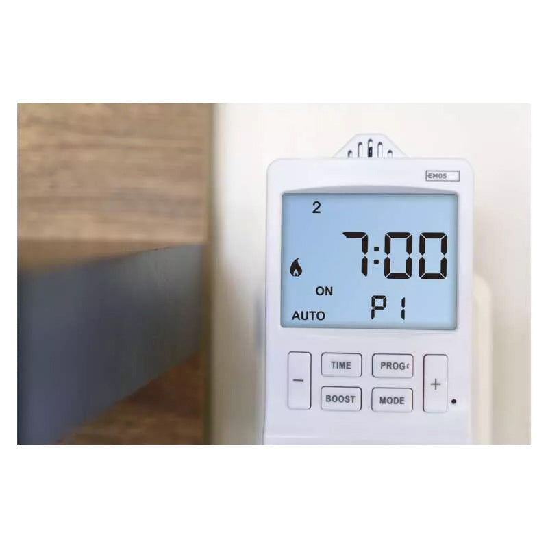 Termostat EMOS P5660FR zásuvkový s funkcí digitálního časovače 2v1